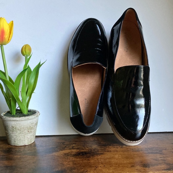 VIONIC Kensley Black Glossy Patent Leather Loafer Almond Toe Women’s Size 8.5 - Picture 12 of 15